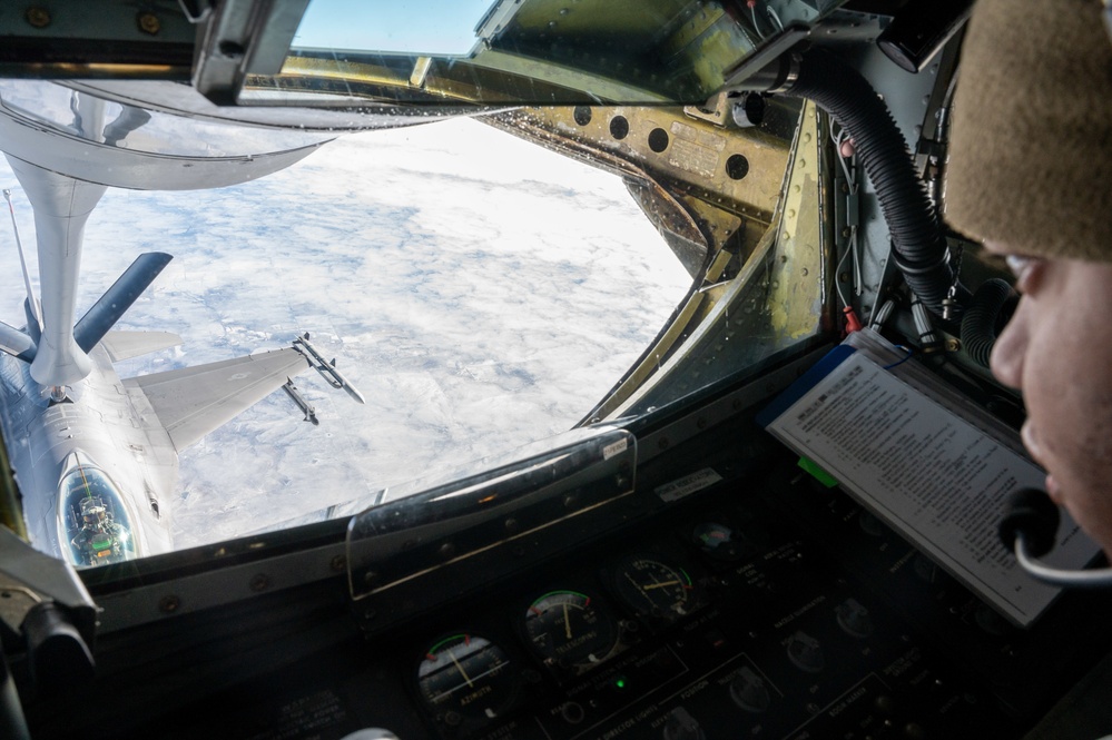 Refueling the F-16