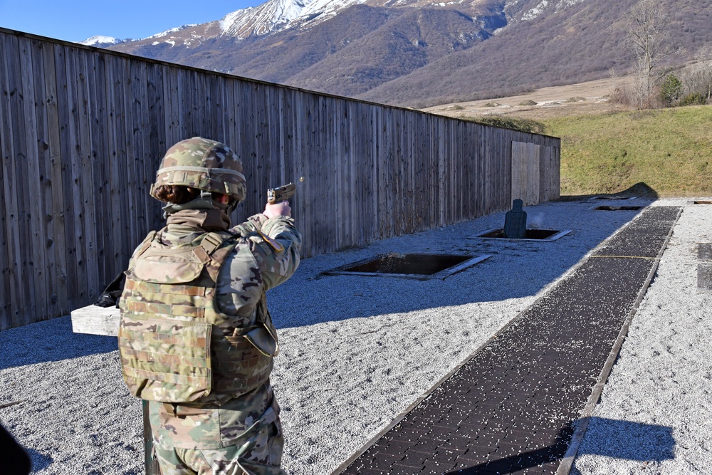 M17 pistol training