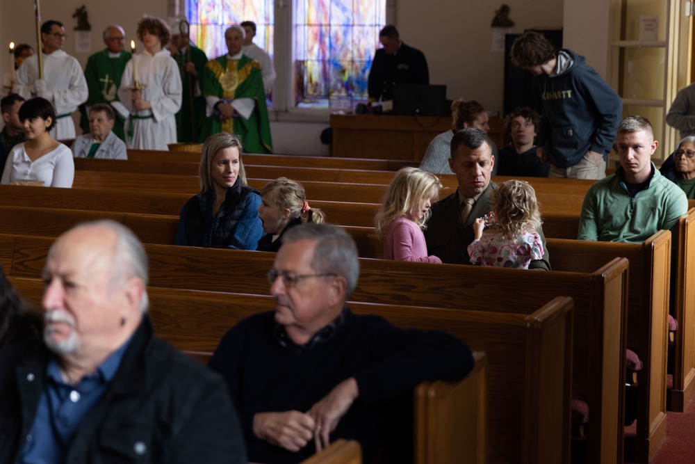 Bishop Richard Spencer visits MCAS Beaufort chapel