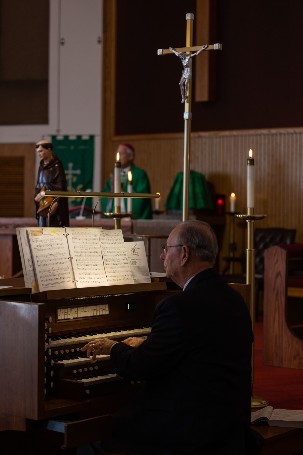 Bishop Richard Spencer visits MCAS Beaufort chapel