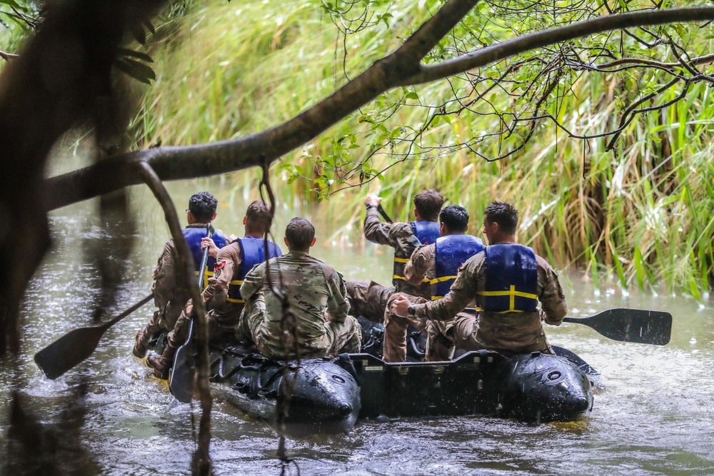 25th Infantry Division Artillery (DIVARTY) Best By Test Waterborne Operations