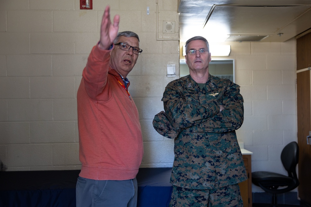 Deputy Commandant for Programs and Resources Visits MCB Camp Lejeune