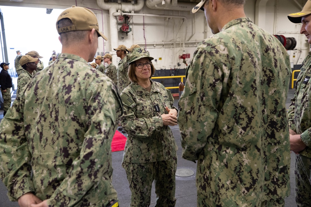 VCNO Visits USS Tripoli
