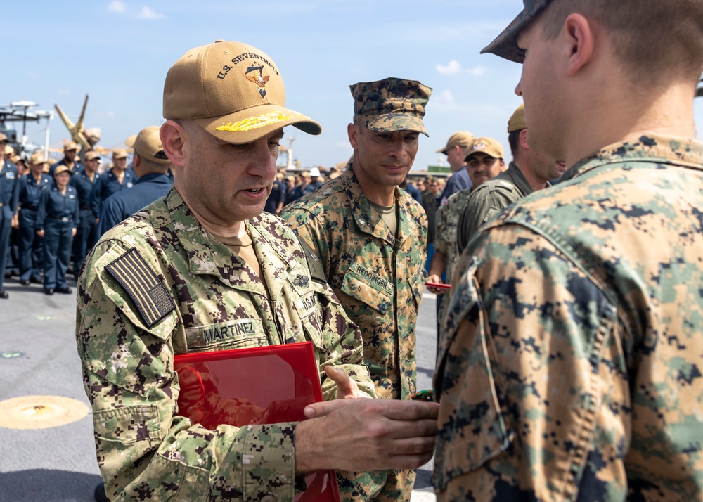 Rear Adm. Martinez Awards Marines and Sailors of the 13th MEU and USS Anchorage