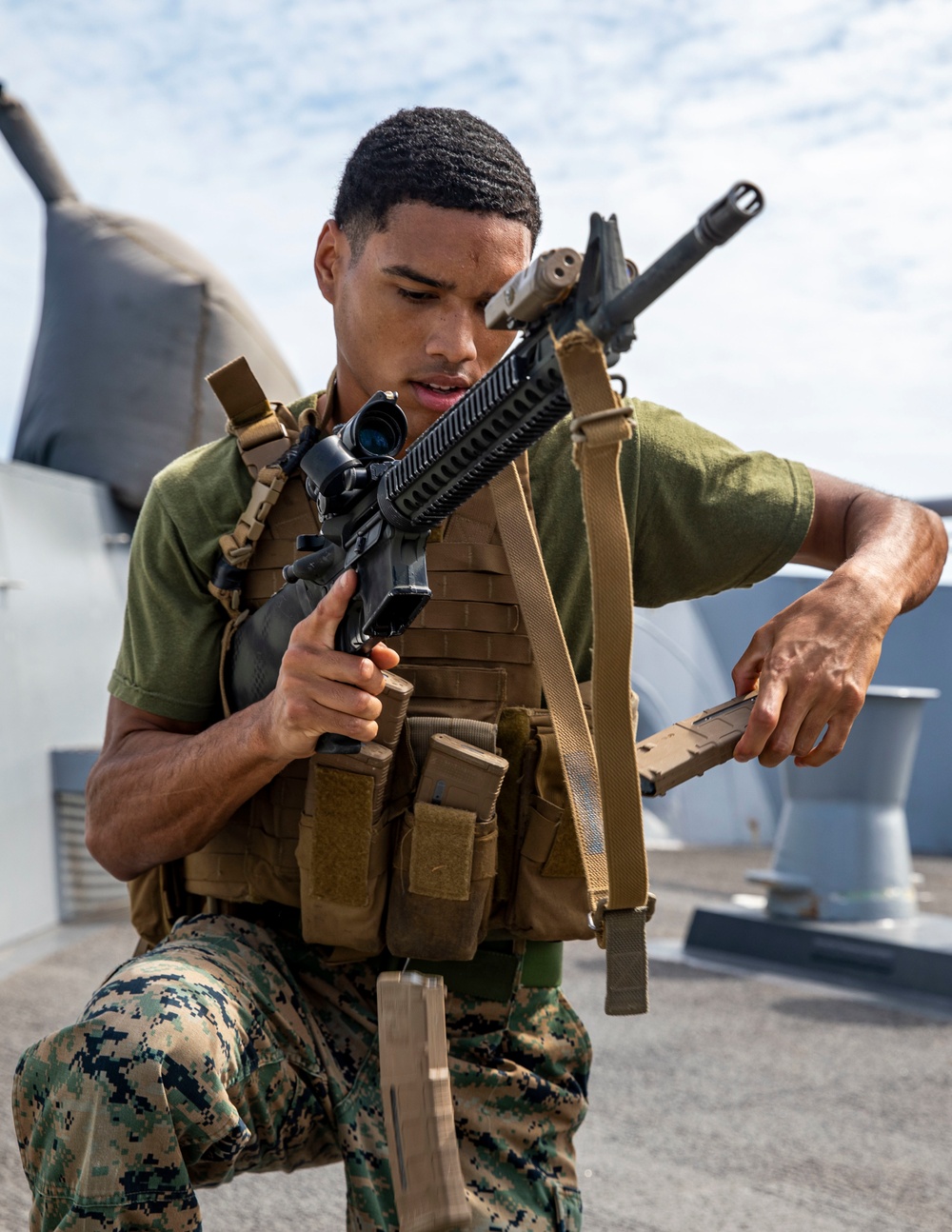BLT 2/4 &amp; CLB 13 Speed Reload Training aboard USS Anchorage