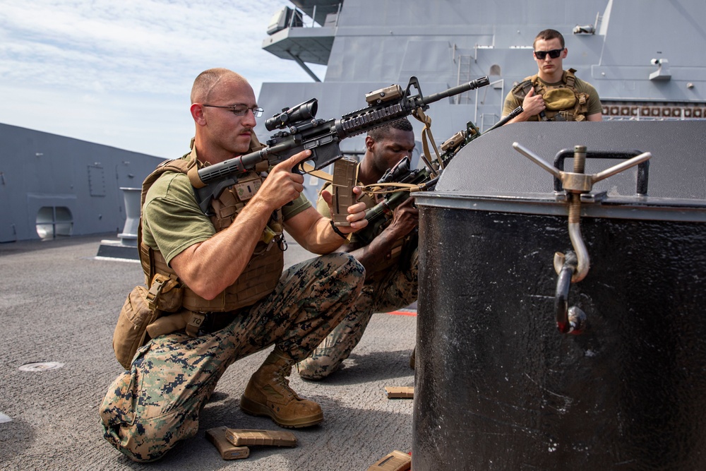 BLT 2/4 &amp; CLB 13 Speed Reload Training aboard USS Anchorage