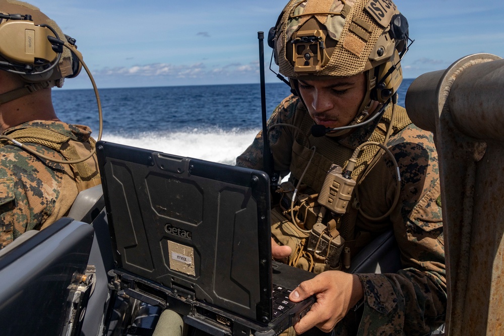 13th MEU Maritime Raid Platoon Forward Screen Exercise