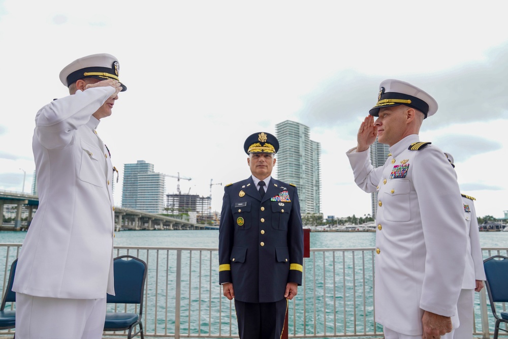 Navy Reserve U.S. Southern Command Headquarters conducts change of command