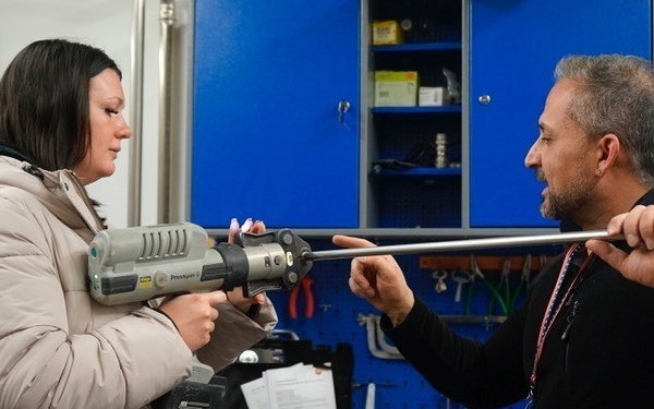 Garrison Public Works offer small workshop during tour of Garrison Wiesbaden grounds