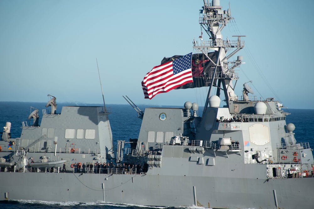 USS Carl Vinson (CVN 70) Traverses the Sea with USS Sterett (DDG 104)