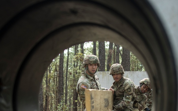Soldiers Battle for 200th MP Command Best Squad Honor