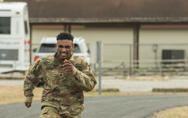 Soldiers Battle for 200th MP Command Best Squad Honor
