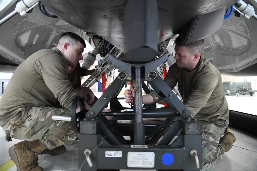 AN/ASQ-236 Modernizes Air National Guard and 148th Fighter Wing F-16 capabilities