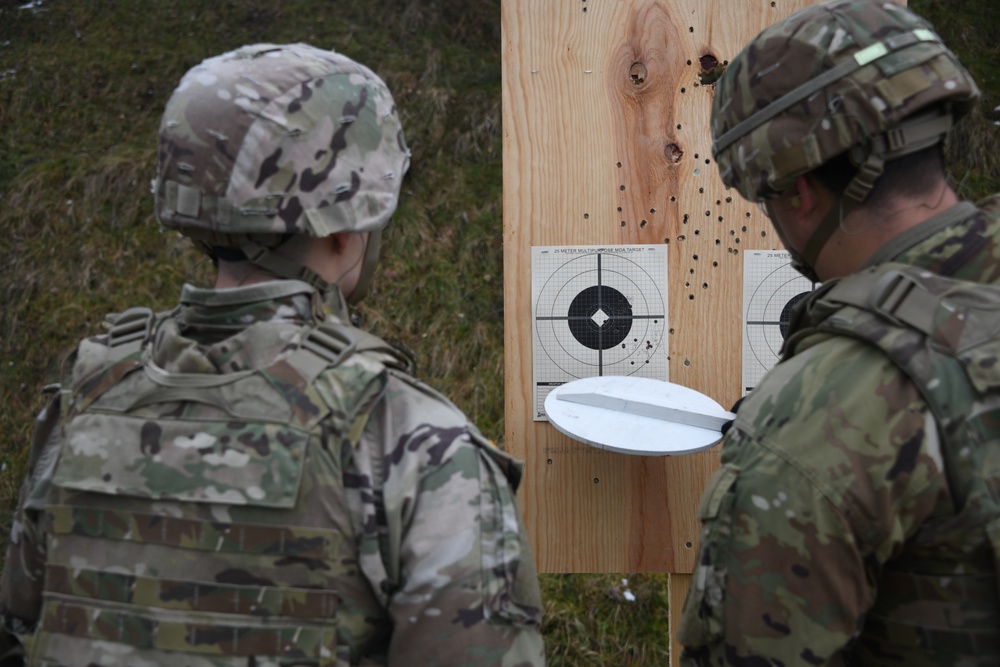 207th MIB (T) conduct weapons qualifications