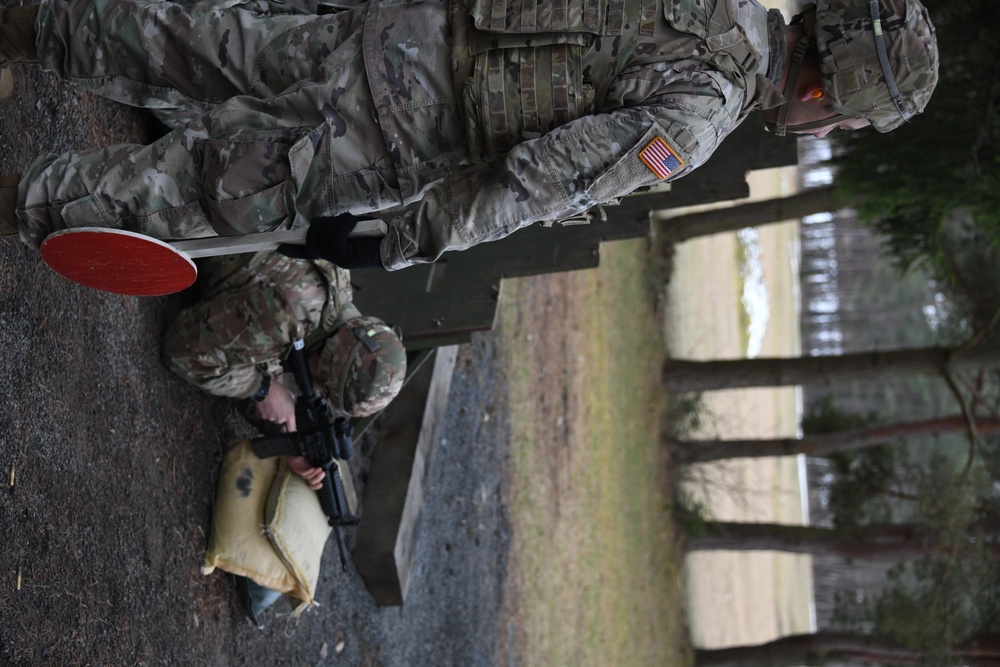 207th MIB (T) conduct weapons qualifications