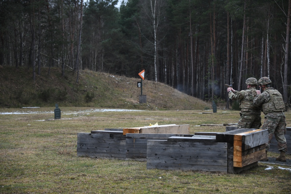 207th MIB (T) conduct weapons qualifications