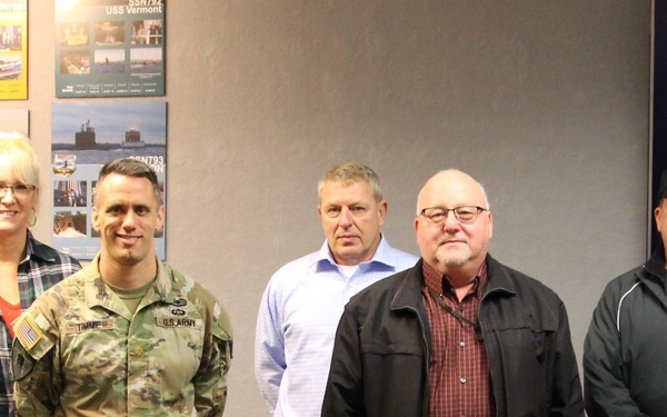 CMT visits submarine shipyard, gains insight