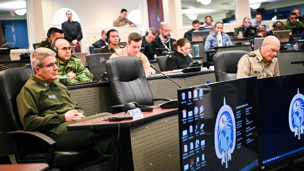 U.S. Chief of Navy Operations speaks to IADC Class 62 Students  