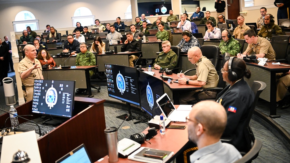 U.S. Chief of Navy Operations speaks to IADC Class 62 Students  