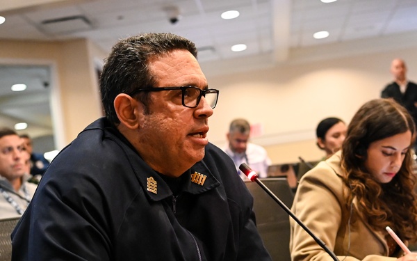 U.S. Chief of Navy Operations speaks to IADC Class 62 Students  