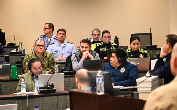 U.S. Chief of Navy Operations speaks to IADC Class 62 Students  