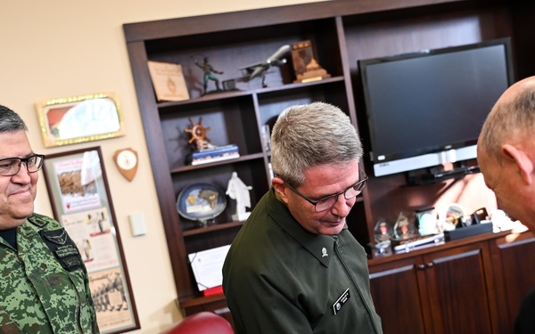 U.S. Chief of Navy Operations speaks to IADC Class 62 Students  