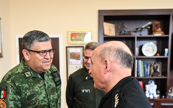 U.S. Chief of Navy Operations speaks to IADC Class 62 Students  