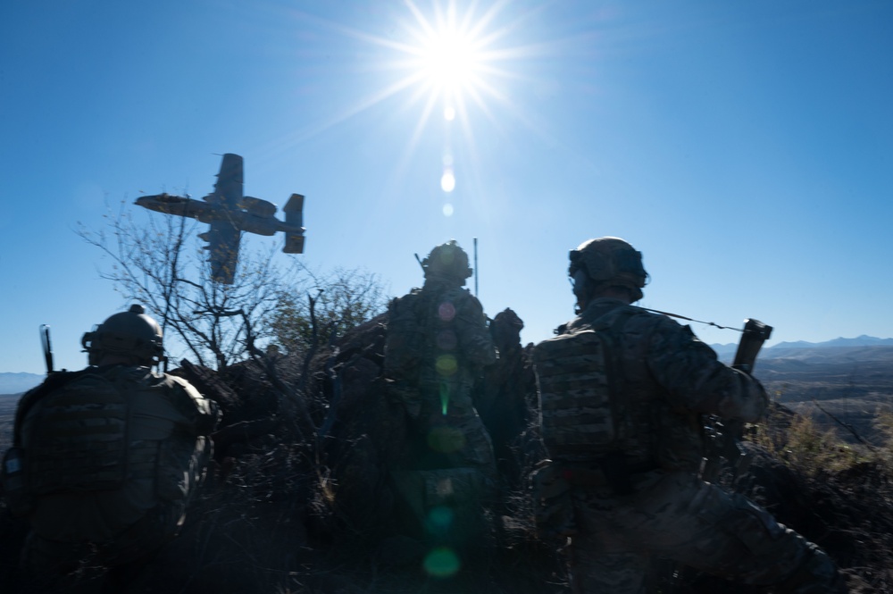 Special Tactics operators conduct training