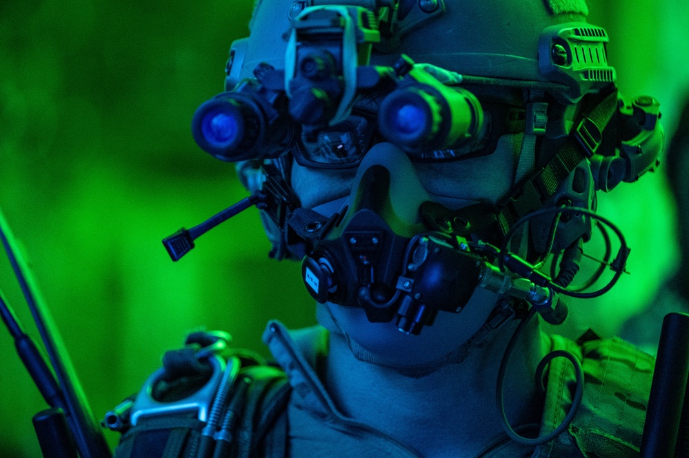 Special Tactics operators conduct training