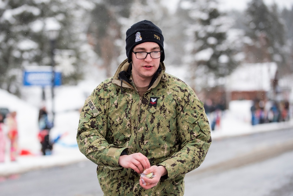 U.S. Navy Sailors assigned to the USS IDAHO submarine visit Idaho