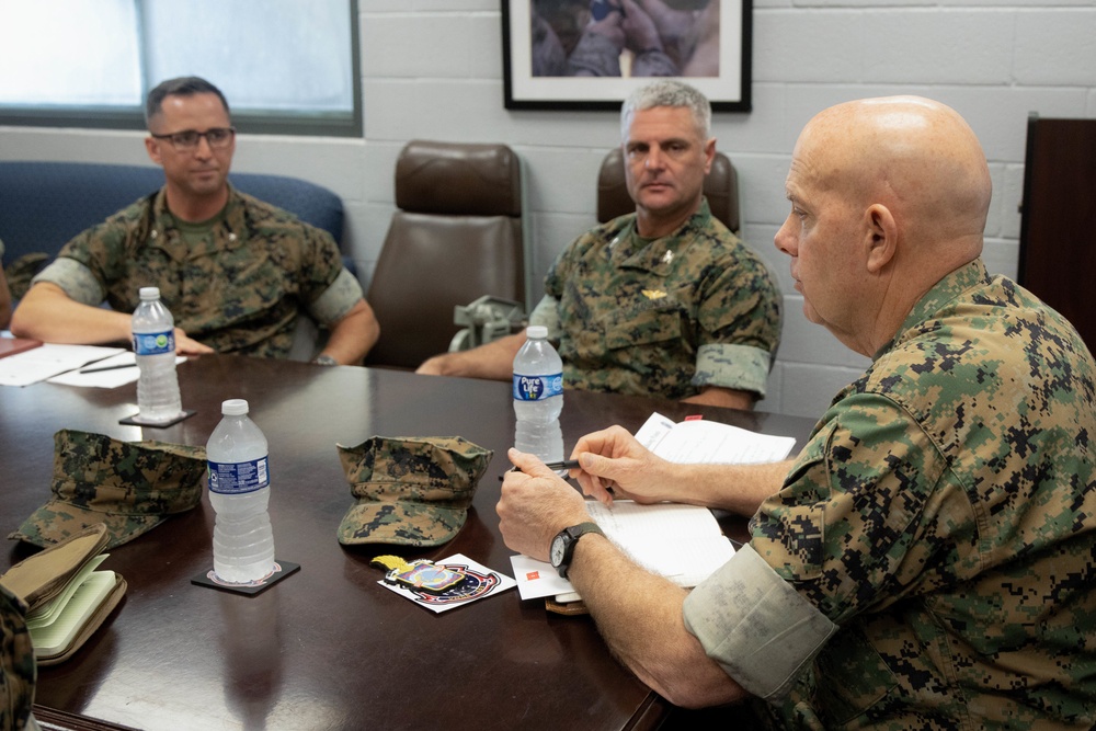 Gen. Berger and Sgt. Maj. Black Visit VMGR-153