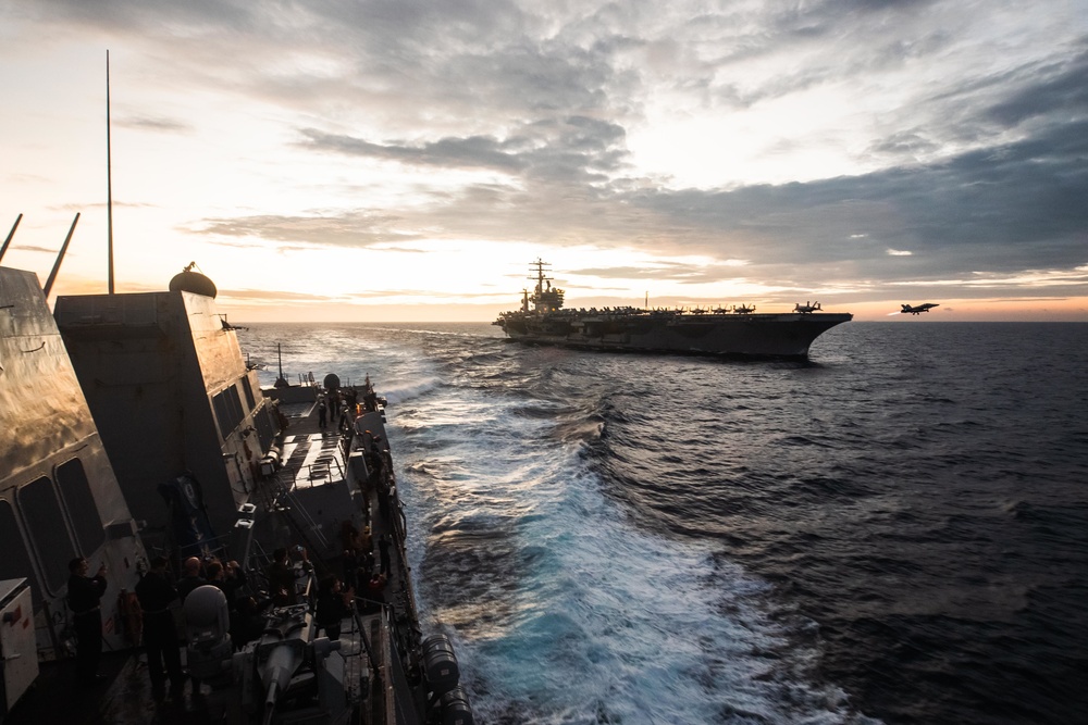 Chung-Hoon Sailors Observe Nimitz Flight Operations