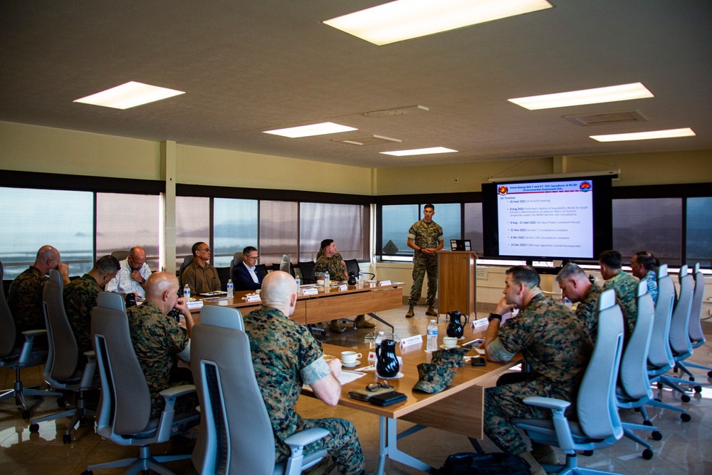 Gen. Berger and Sgt. Maj. Black Visit MCBH