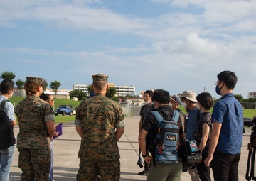 CLOSE YET FAR: FUTENMA AIR STATION SHARES FESTIVITY WITH LOCAL MEDIA／近くて遠い ー 普天間基地、日本のメディアを祭りに招待