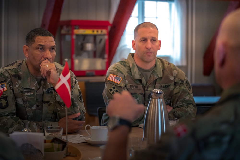 Danish air defenders host 10th AAMDC commanding general, discuss air defense acquisitions and interoperability
