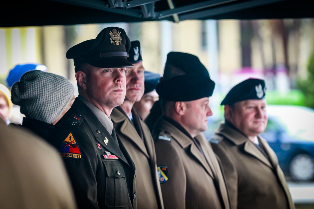 U.S. Army Soldiers attend 34th Armoured Cavalry Brigade Change of Command