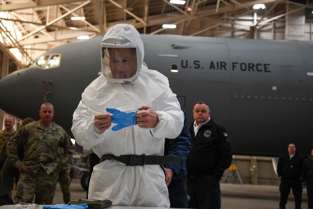 19th AF command team makes first visit to AAFB