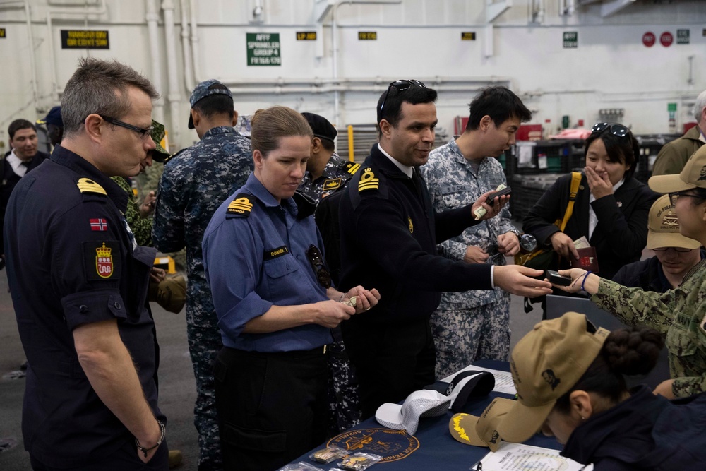 Abraham Lincoln hosts Naval War College