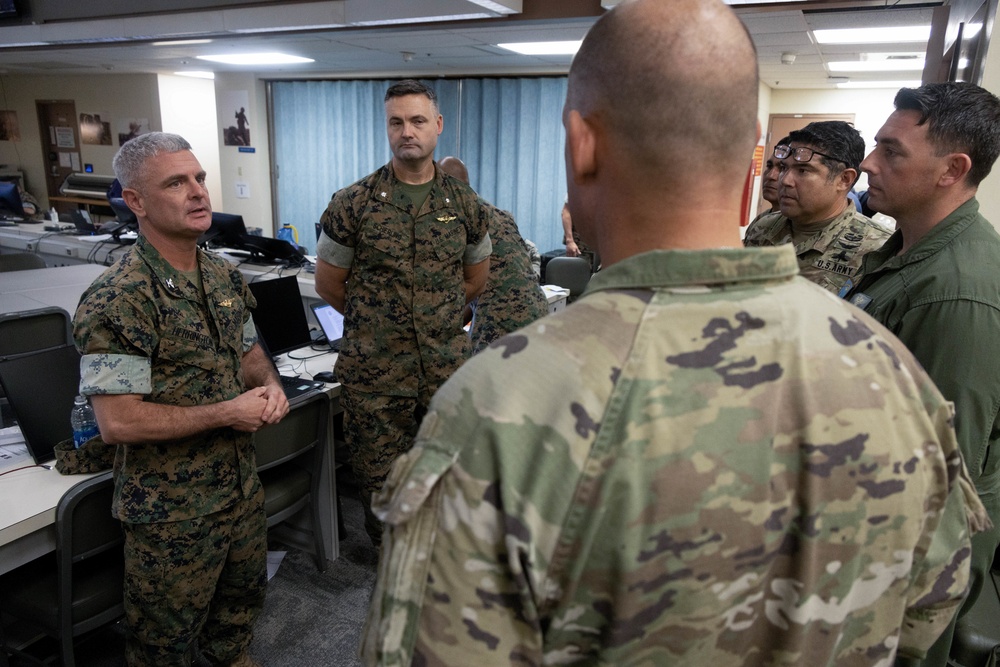 196th Infantry Brigade Commanding Officer visits MAG-24 Combat Operations Center During MCCRE