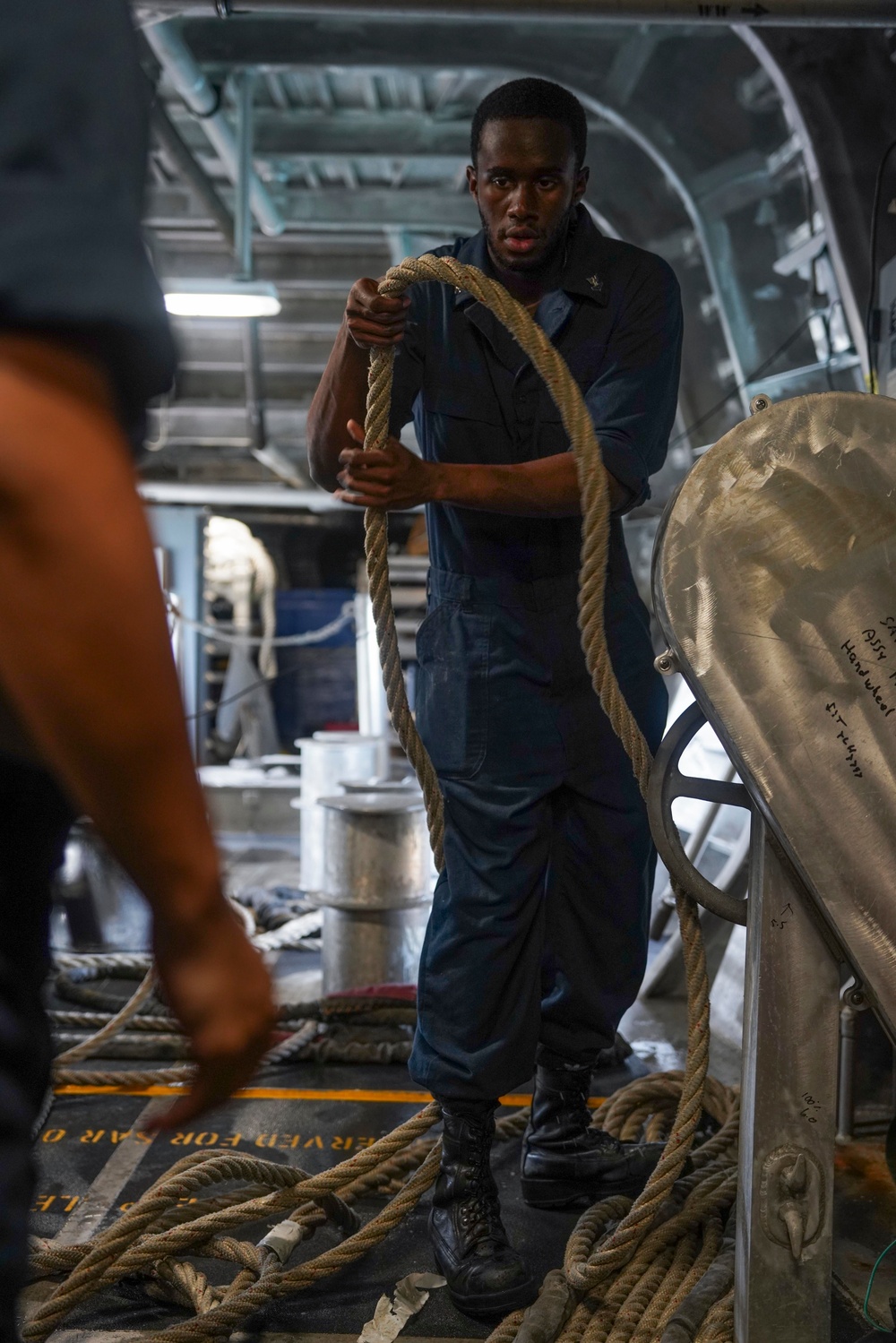 USS Oakland Gets Underway From Changi Naval Base