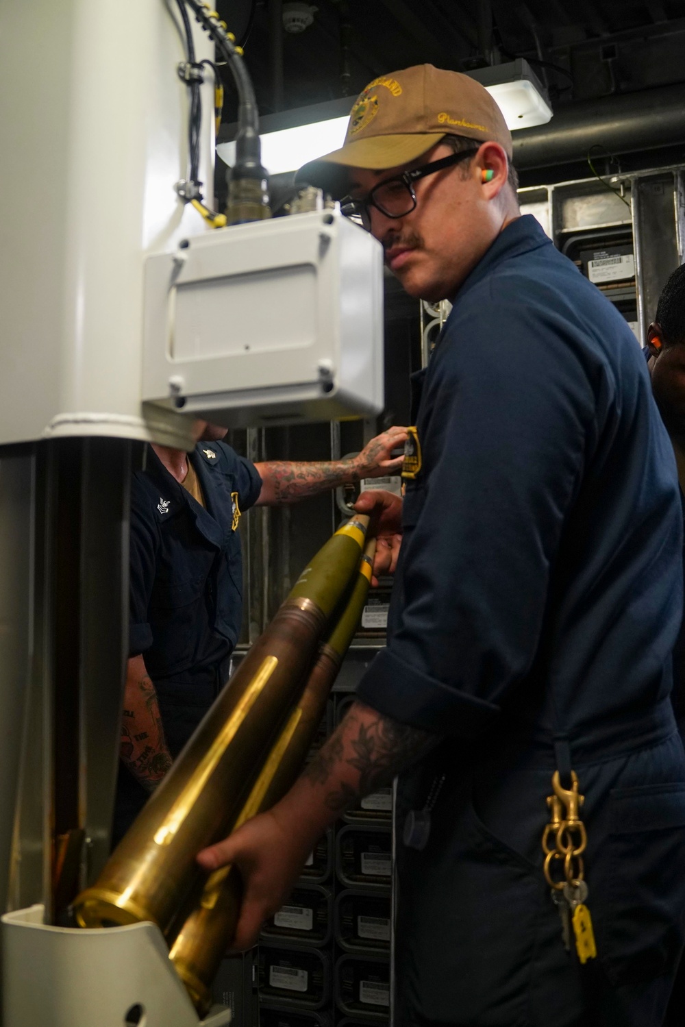 USS Oakland Gets Underway From Changi Naval Base