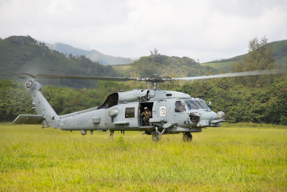 Marine Air Control Squadron 4, Navy, and Air Force conduct joint expeditionary air traffic control operations