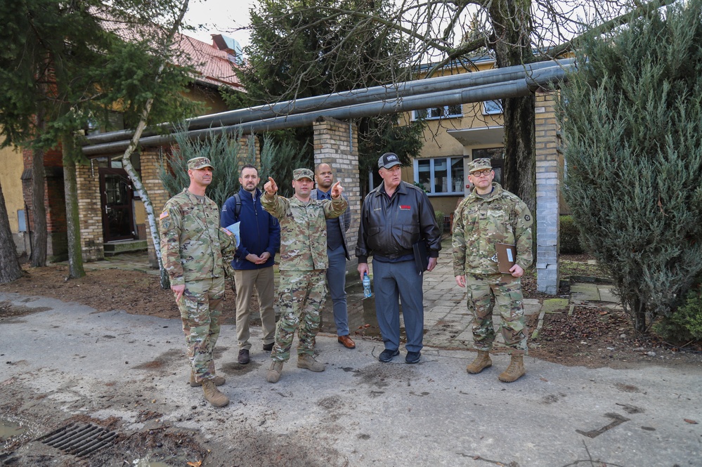 Veterans of Foreign Wars (VFW) National Commander Visits V Corps at Camp Kościuszko