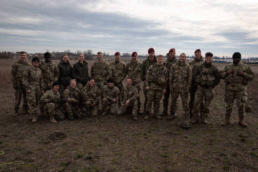 39th BEB multinational skedco hoist training