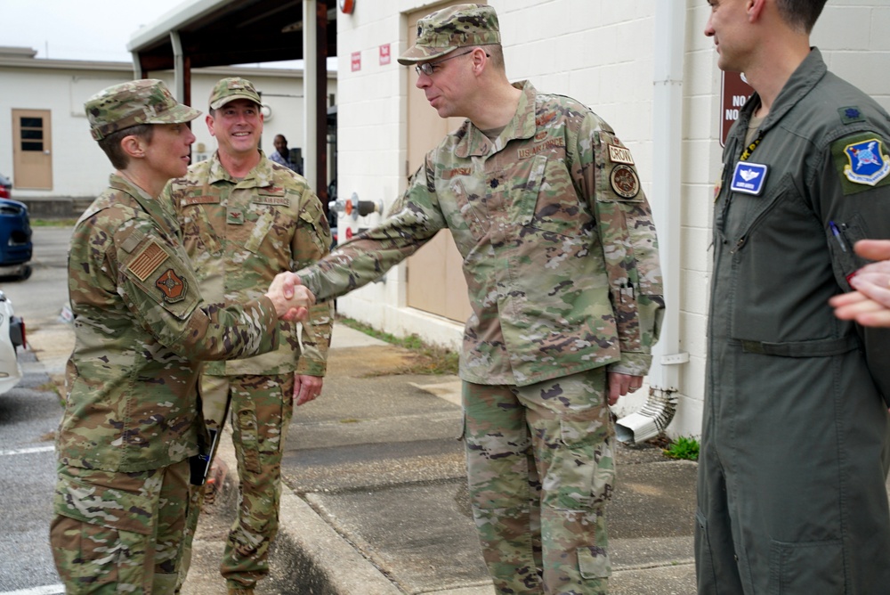 Lt. Gen. Lauderback visits 350th SWW