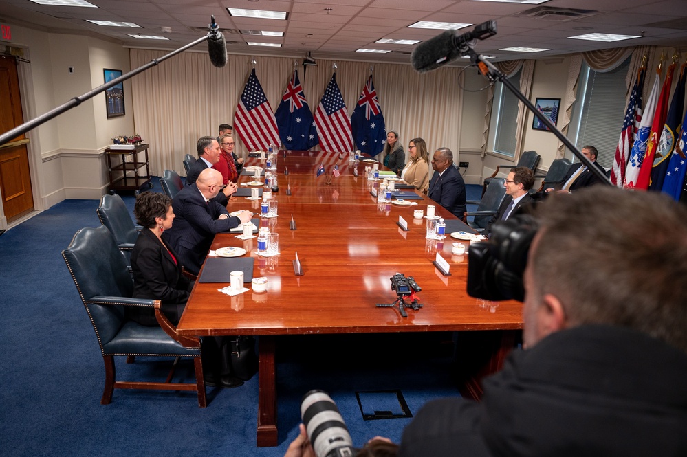 SD Hosts Australian MoD