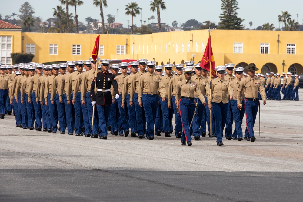 DVIDS - Images - Echo Company Graduation [Image 4 of 10]