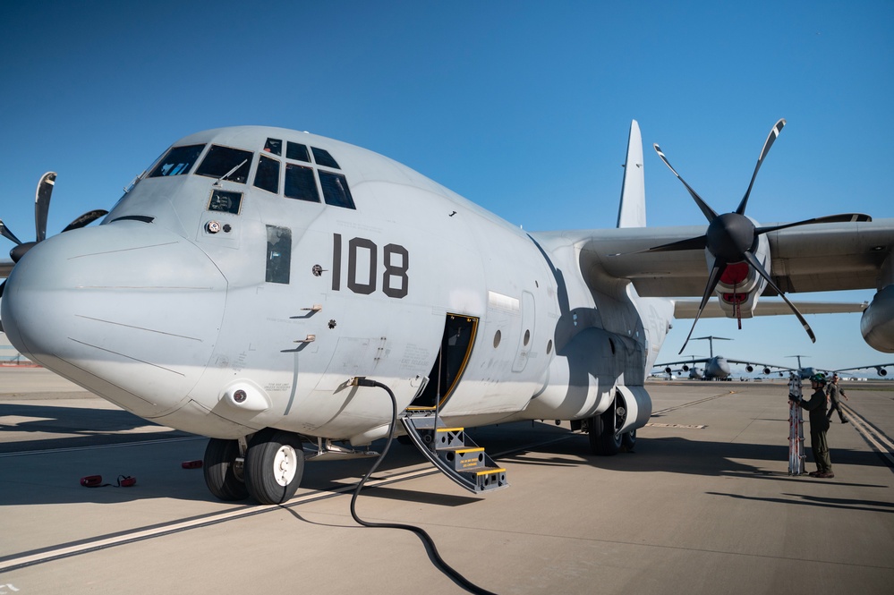 U.S. Marines arrive at Travis AFB