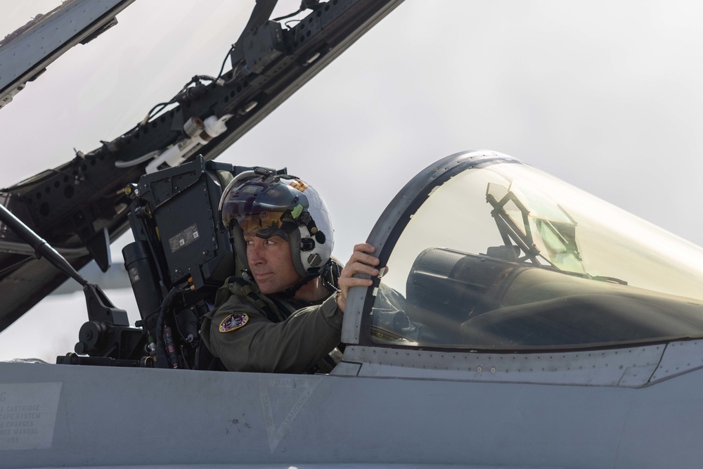 MAG-31 Commanding Officer Visits VMFA-312 in Guam