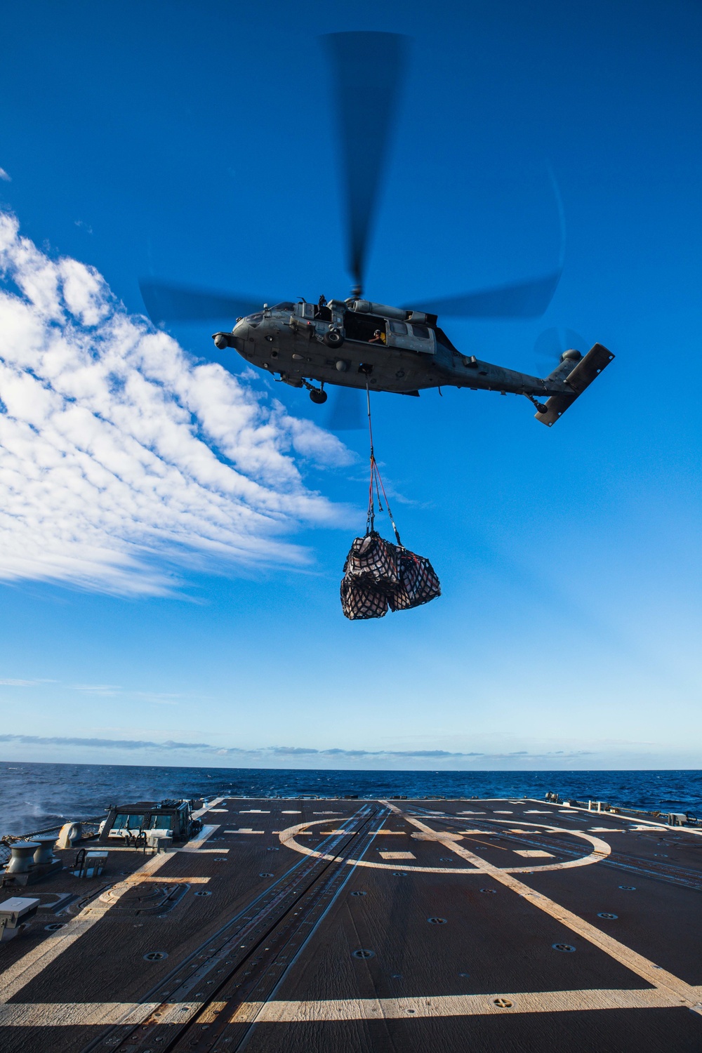 U.S. Navy MH-60R Sea Hawk vertrep.